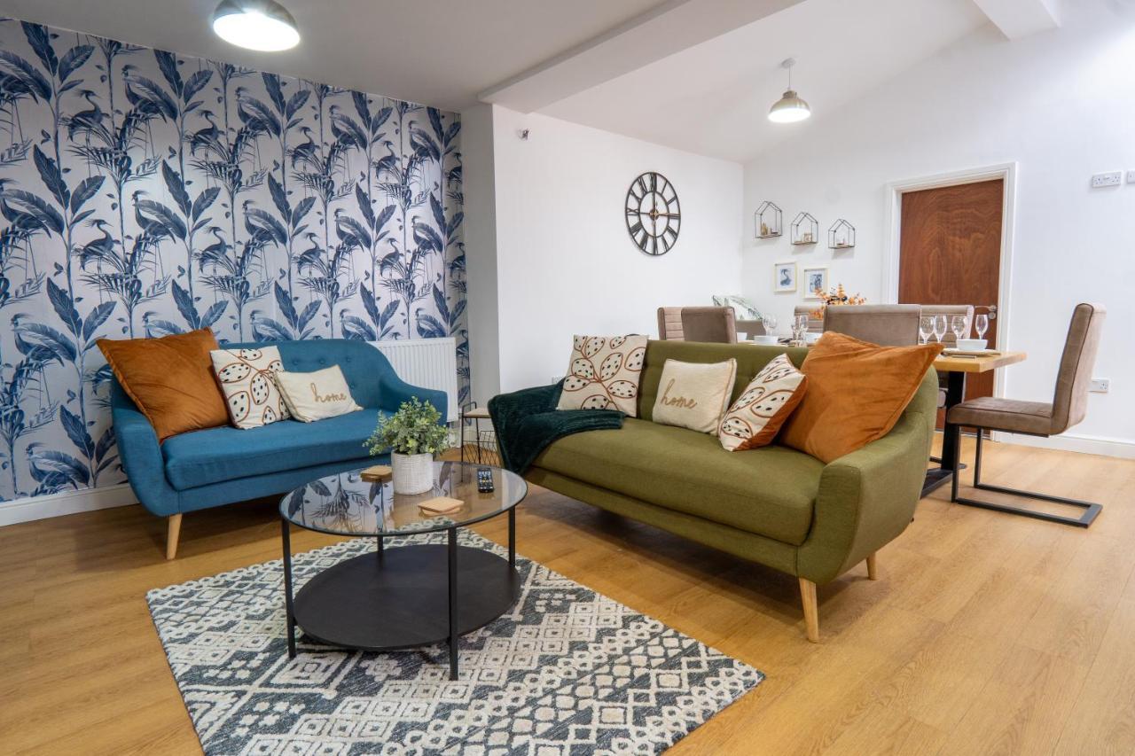 Heartland House, 7 Spacious Bedrooms Sleeps 4 Plus, Near Nec, Jlr,Bhx Birmingham Exterior foto
